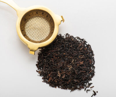 Darjeeling Golden tipped tea leaves